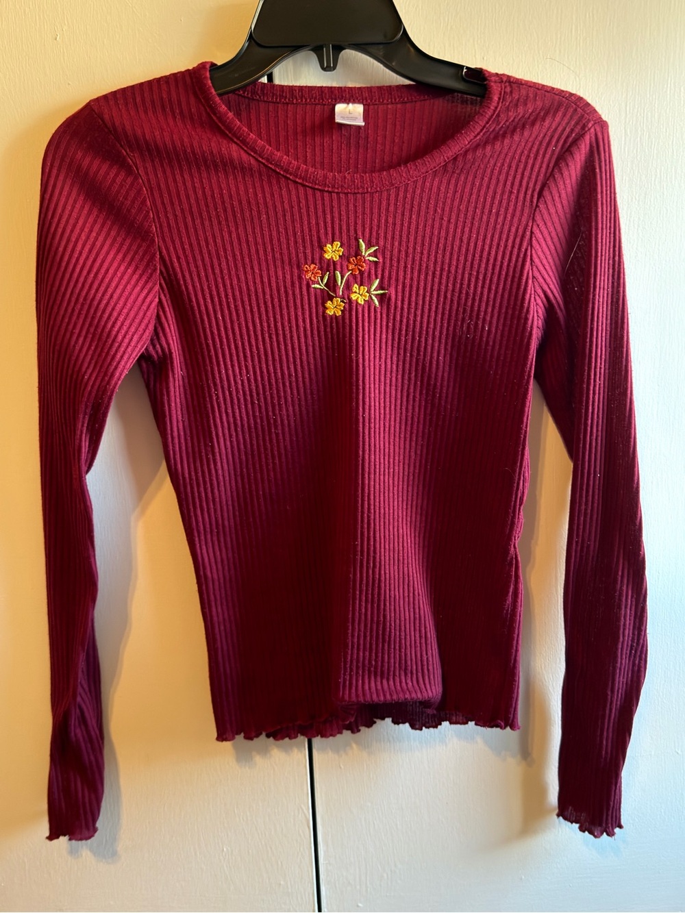 Women's Ribbed Crewneck Long-Sleeve Top with Floral Embroidery - Burgundy